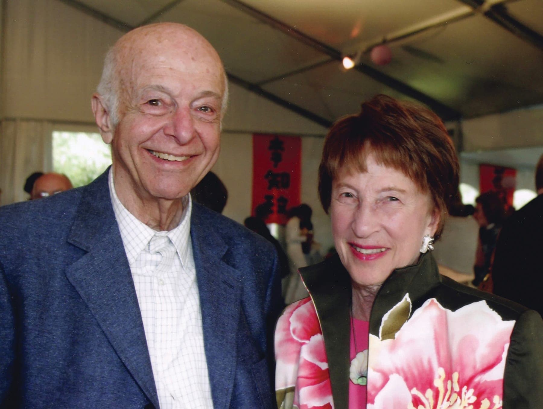 In Memoriam
KAY BUCKSBAUM